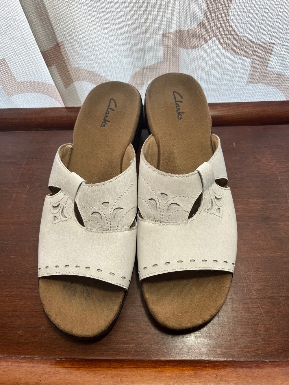 Clarks White Leather Slip-On Mules
